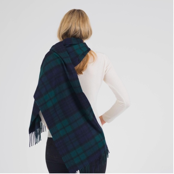 KILTANE OF SCOTLAND 100% Soft Fine L/Wool Scarf Mackenzie Family Tartan Plaid OS - Picture 9 of 11